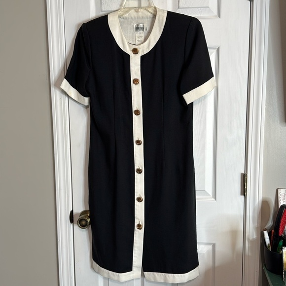 Leslie Fay Dresses & Skirts - Vintage Leslie Fay Petite Collections Dress - size 10